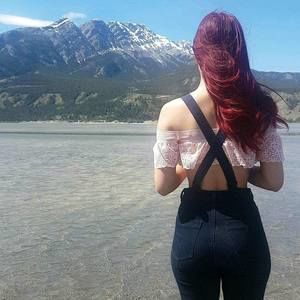 Meet your Posher, Anya